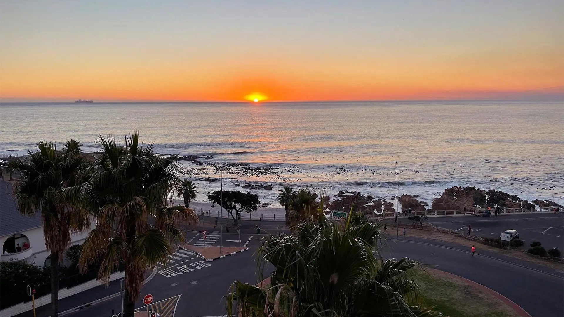 Peninsula All Suite Hotel By Dream Resorts Cape Town 4*,