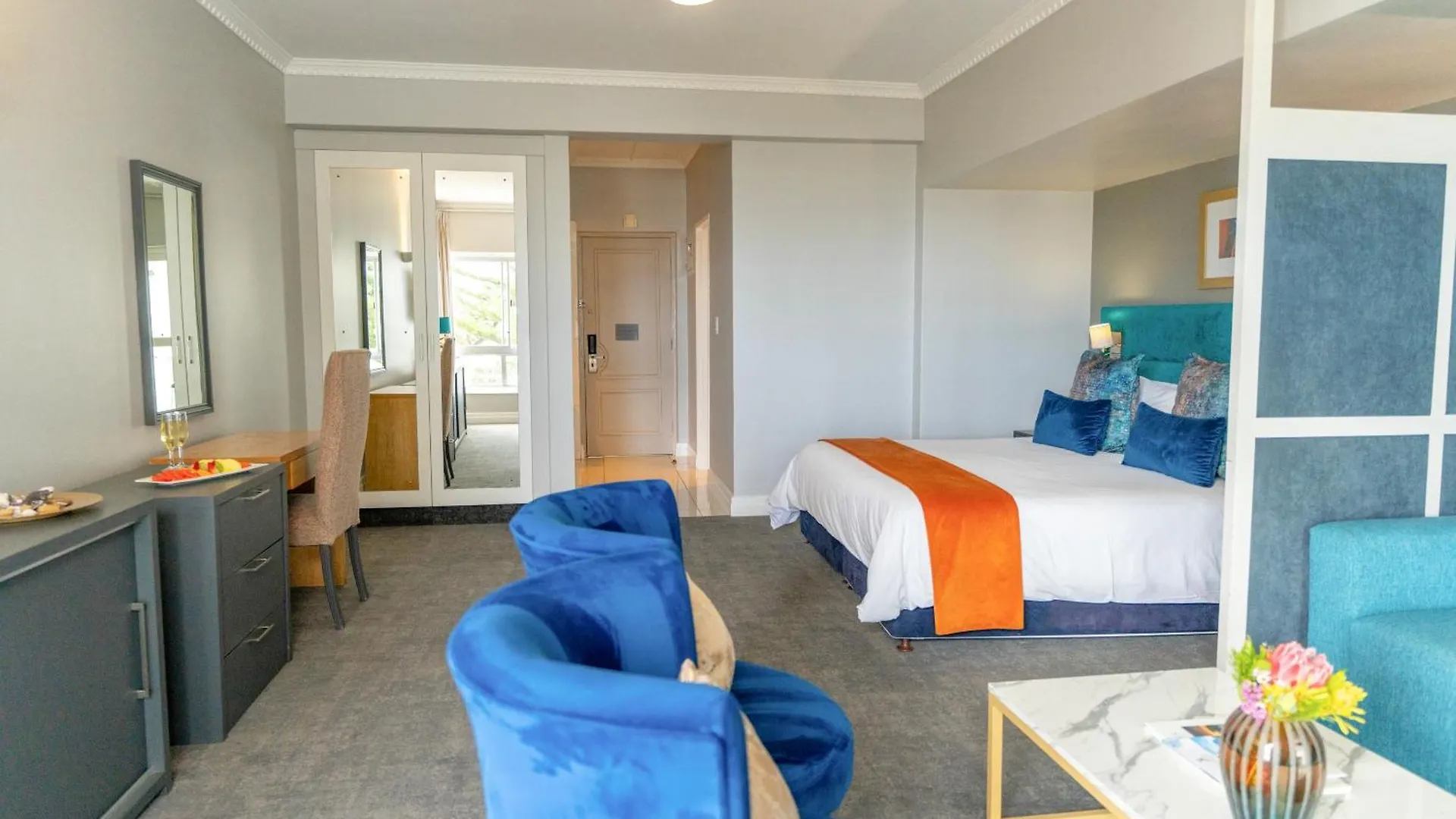 Peninsula All Suite Hotel By Dream Resorts Cape Town