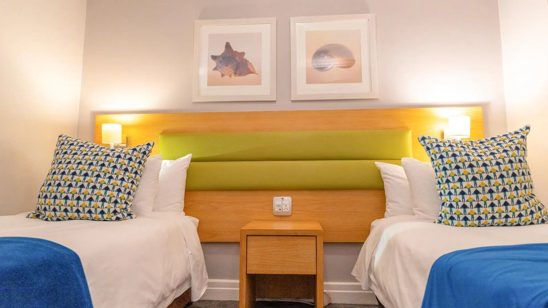 Peninsula All Suite Hotel By Dream Resorts Cape Town 4*,